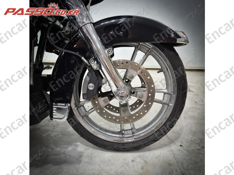 HARLEY-DAVIDSON FLTR - фото 5