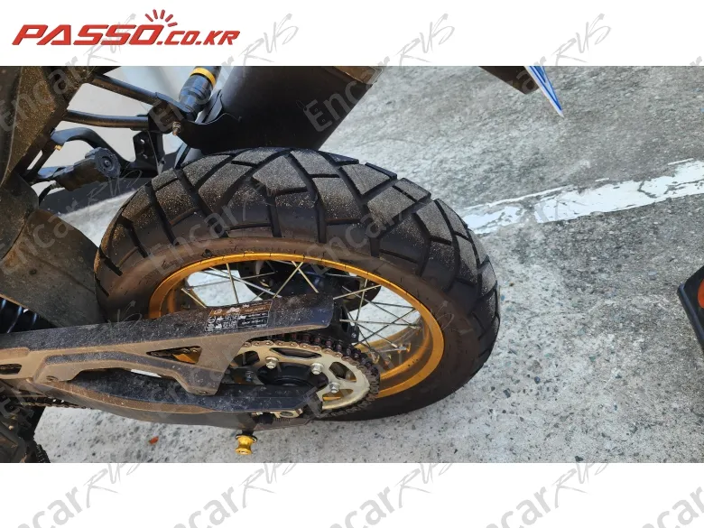SUZUKI V STROM 800 DE - фото 5