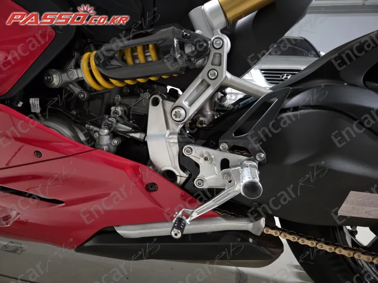 Ducati Panigale V2 - фото 4