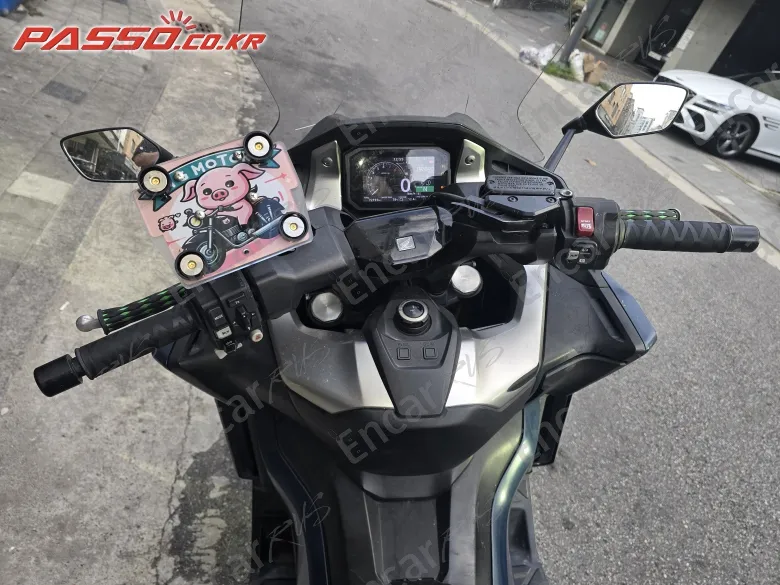 HONDA FORZA 750 - фото 3