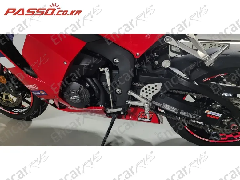 HONDA CBR 600 RR - фото 4