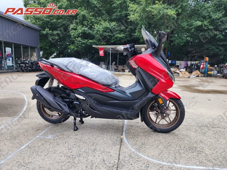 HONDA FORZA 350 - фото 0