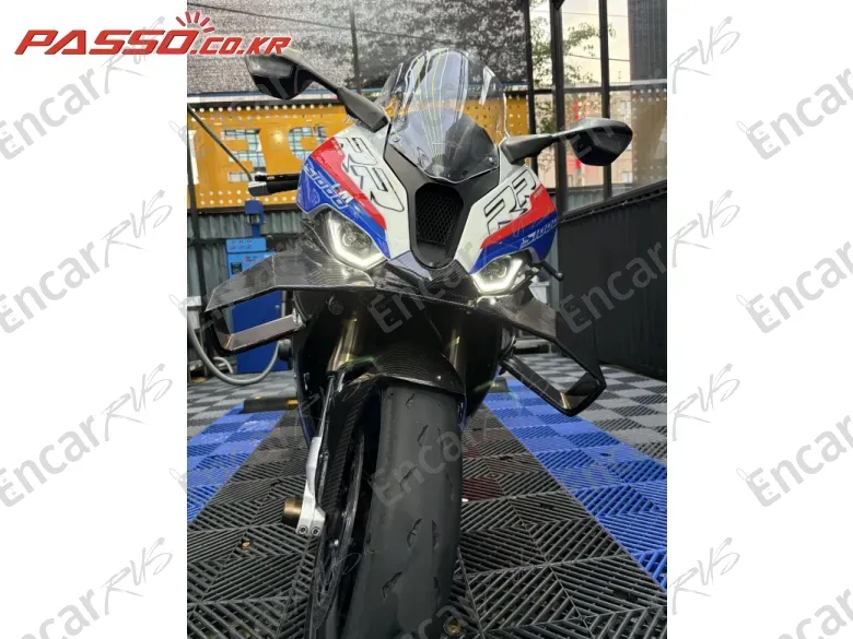 BMW S 1000 RR - фото 1