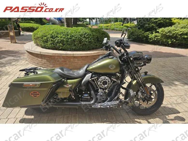 HARLEY-DAVIDSON ROAD KING SPECIAL - фото 0