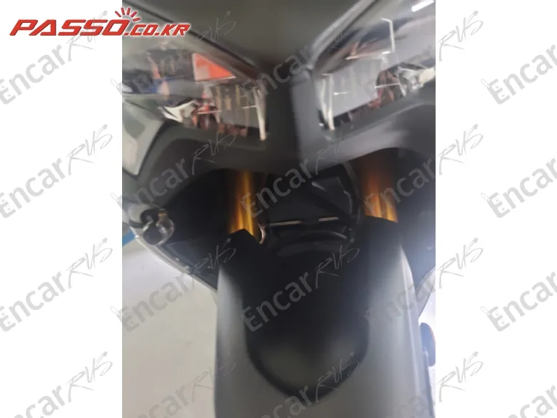 YAMAHA T MAX 560 - фото 1