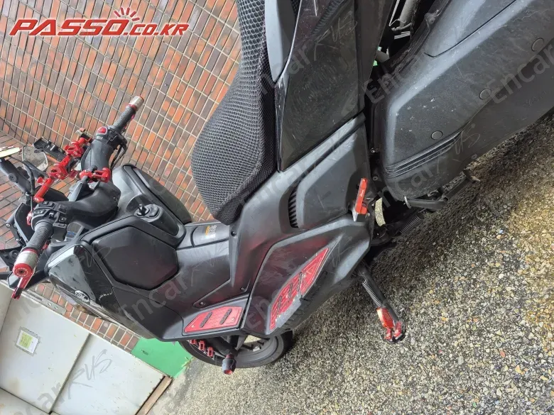 YAMAHA X MAX 300 ABS - фото 1