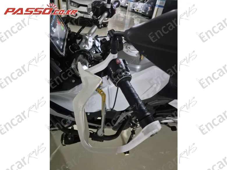 BMW F 900 XR - фото 3
