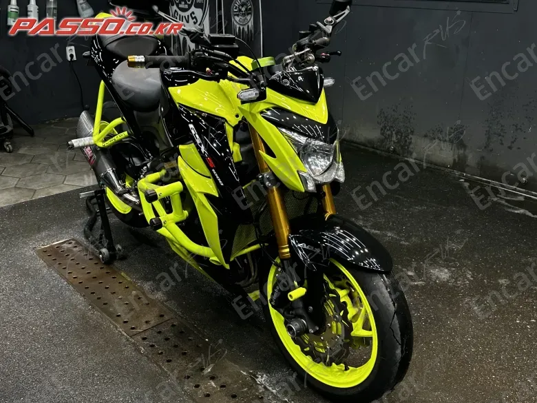 SUZUKI GSX S 1000 - фото 0