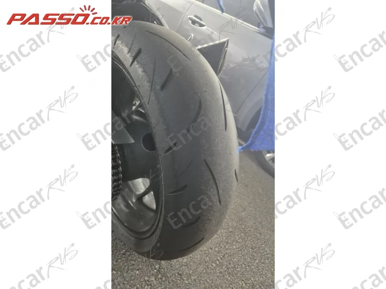 SUZUKI GSX S 1000 - фото 5