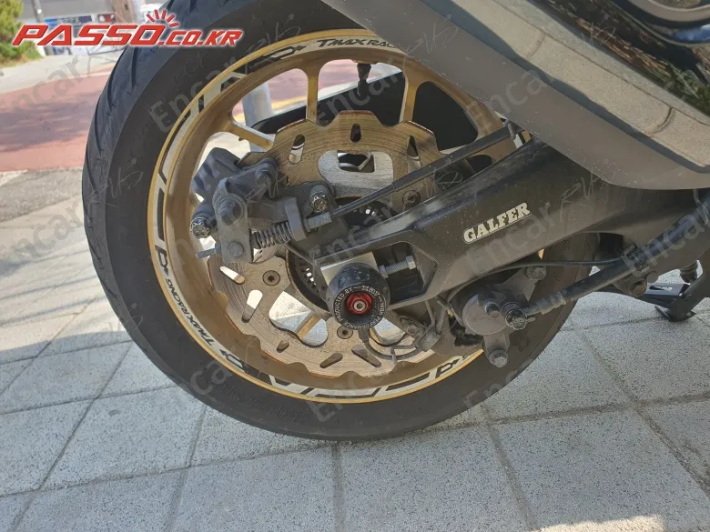 YAMAHA T MAX 560 - фото 6