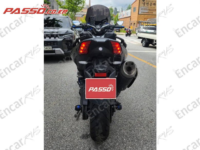 YAMAHA T MAX DX - фото 2