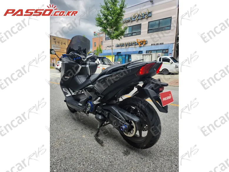 YAMAHA T MAX DX - фото 5