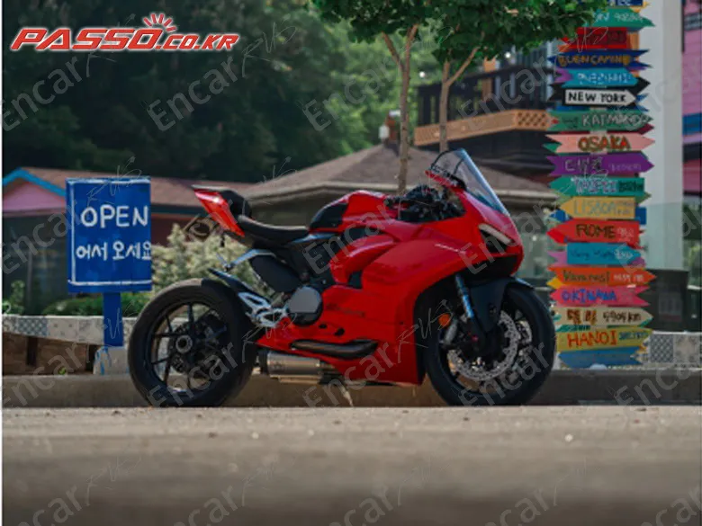 DUCATI PANIGALE V2 - фото 0