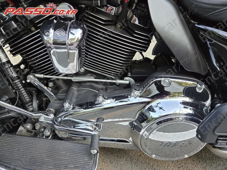 HARLEY-DAVIDSON ROAD GLIDE LIMITED - фото 4