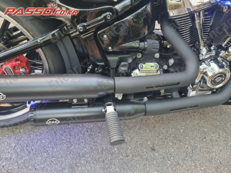 HARLEY-DAVIDSON BREAKOUT 114 - фото 4