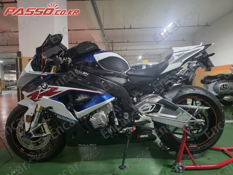 BMW S 1000 RR - фото 1