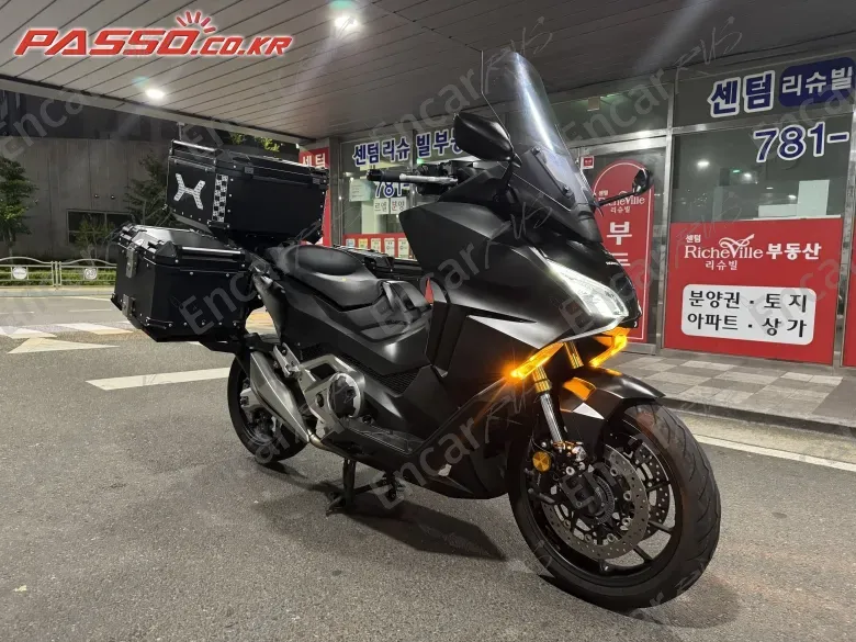 HONDA FORZA 750 - фото 0