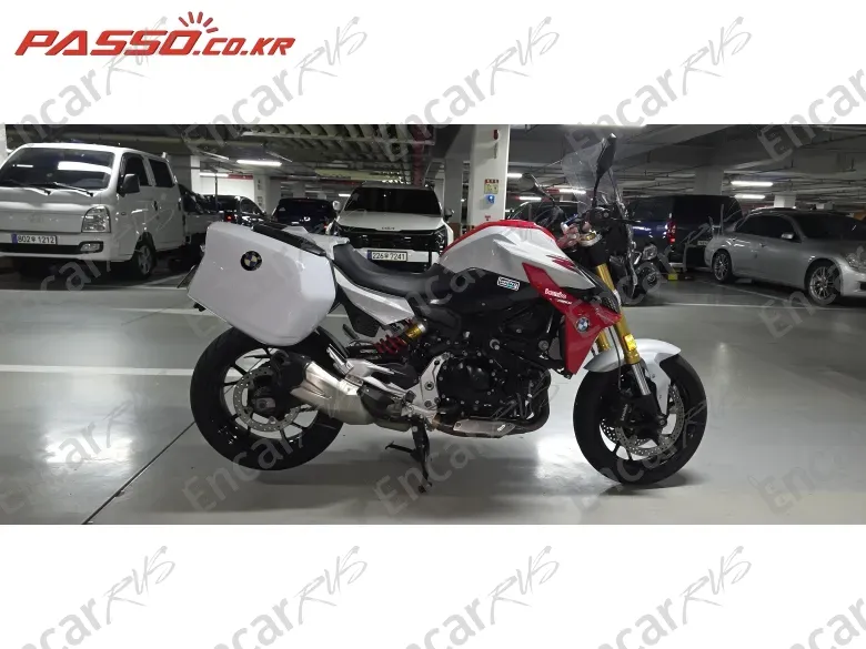 BMW F 900 R - фото 0