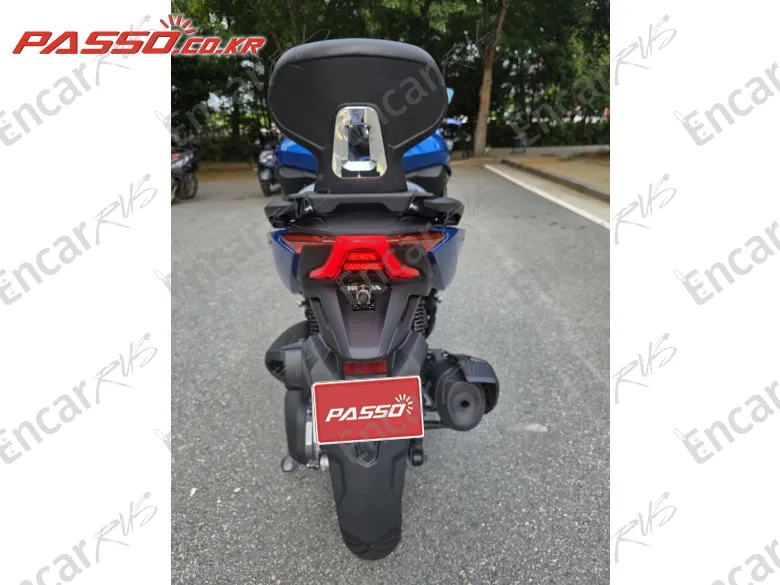 HONDA FORZA 300 - фото 2
