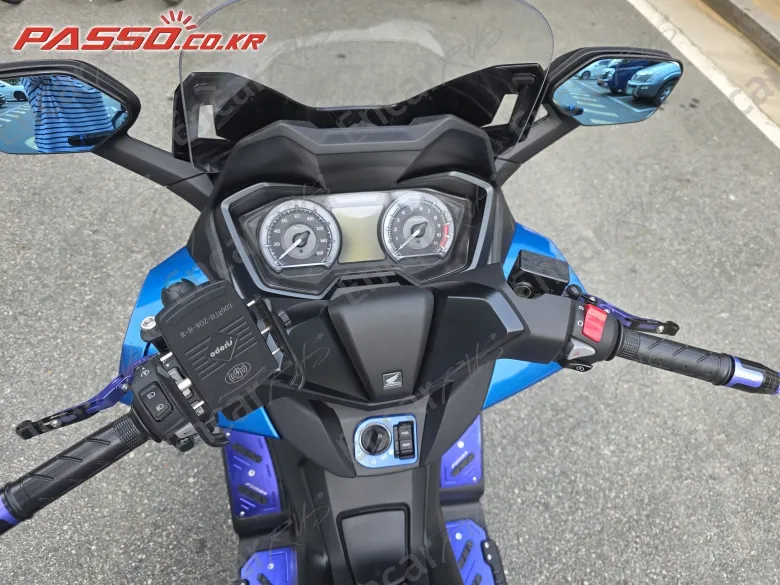 HONDA FORZA 300 - фото 3