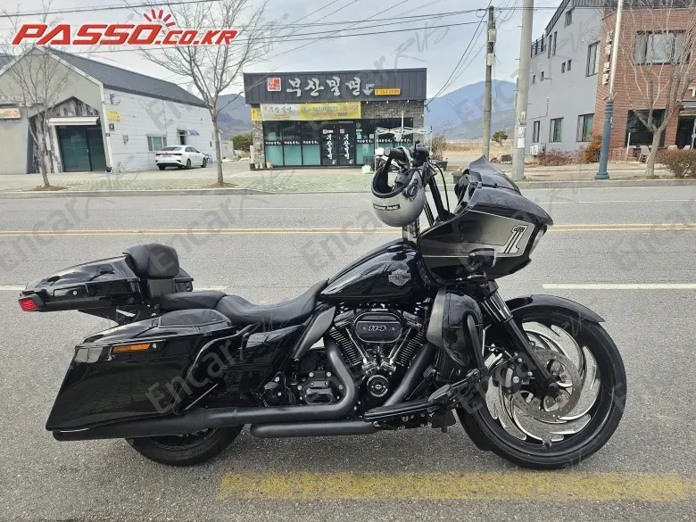 HARLEY-DAVIDSON ROAD GLIDE SPECIAL - фото 0