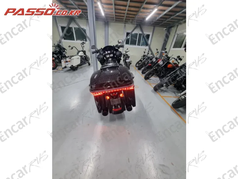 HARLEY-DAVIDSON ROAD GLIDE SPECIAL - фото 2