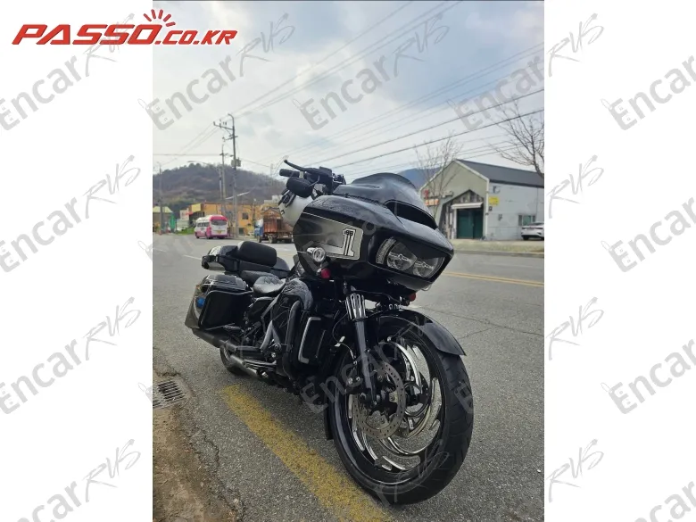 HARLEY-DAVIDSON ROAD GLIDE SPECIAL - фото 5