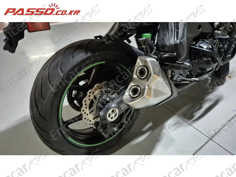 KAWASAKI Z 1000 R ABS - фото 5