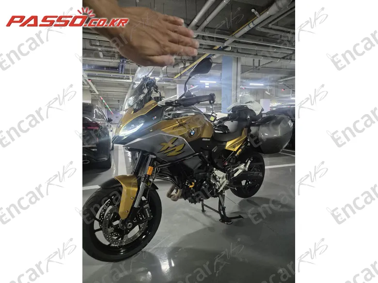 BMW F 900 XR - фото 1