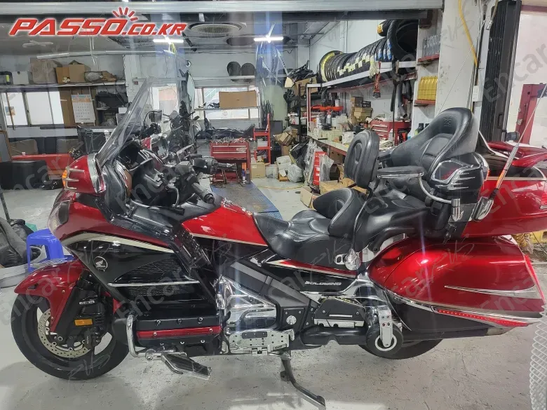 HONDA GOLDWING 1800 - фото 1