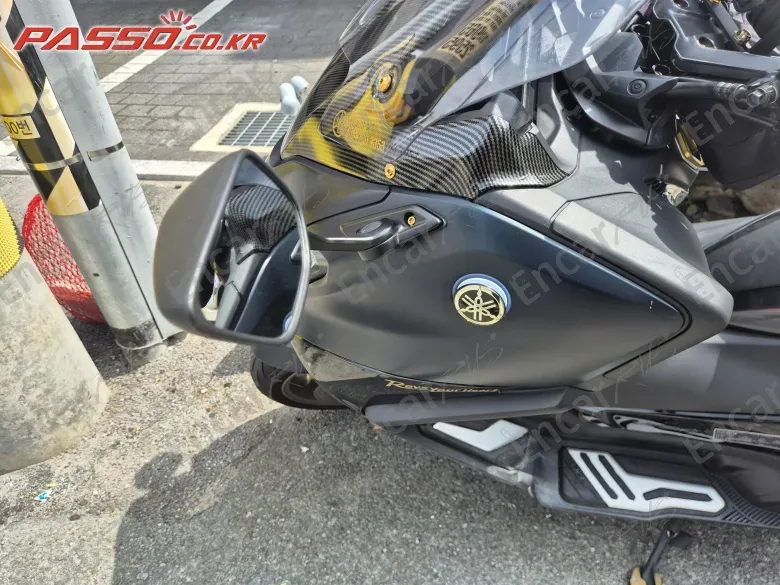 YAMAHA T MAX 560 - фото 1