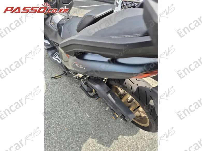 YAMAHA T MAX 560 - фото 4