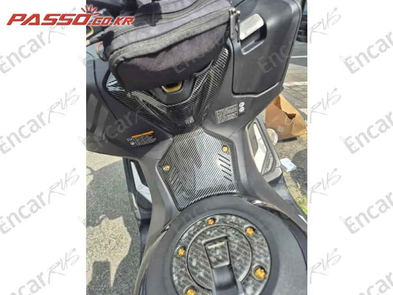 YAMAHA T MAX 560 - фото 5