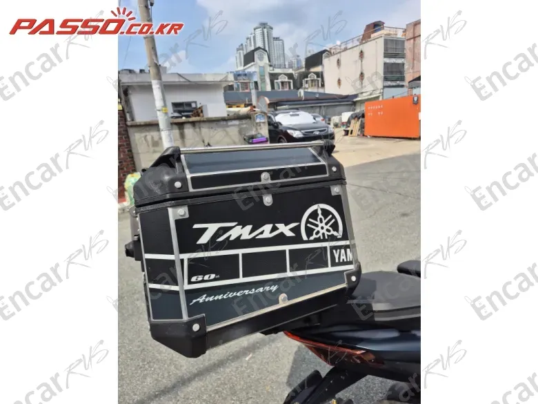 YAMAHA T MAX 560 - фото 6