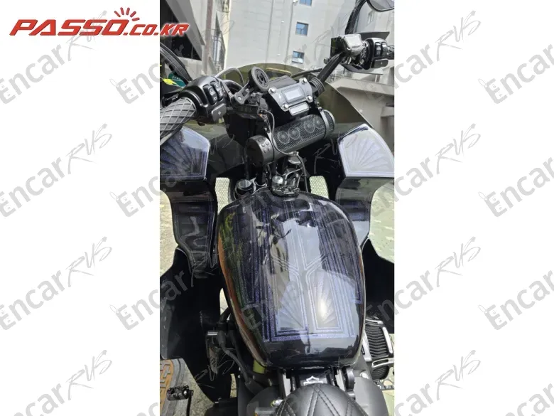 HARLEY-DAVIDSON STREET BOB 114 - фото 3