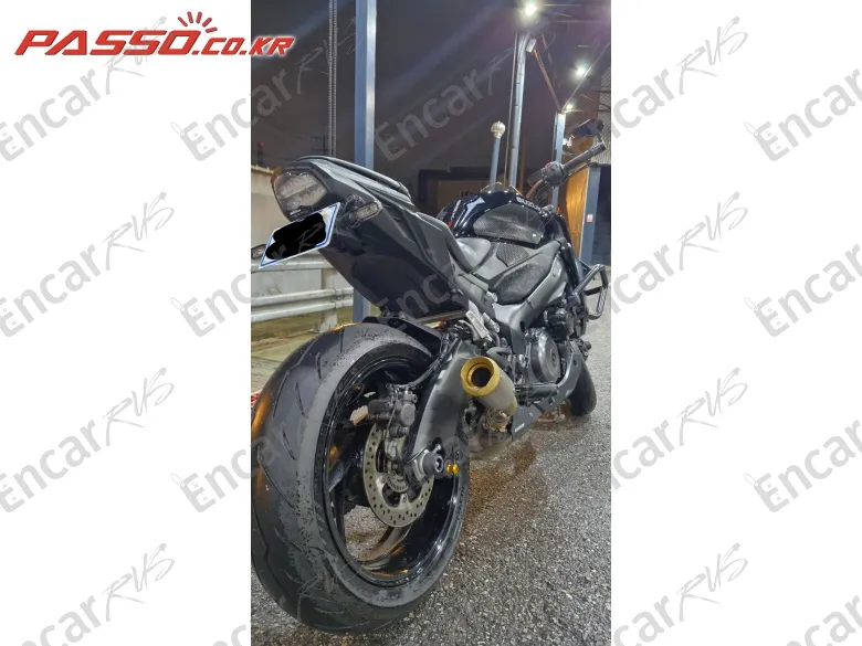 SUZUKI GSX S 1000 - фото 5