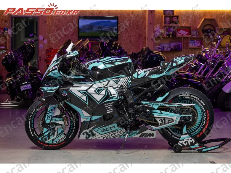 BMW S 1000 RR - фото 1