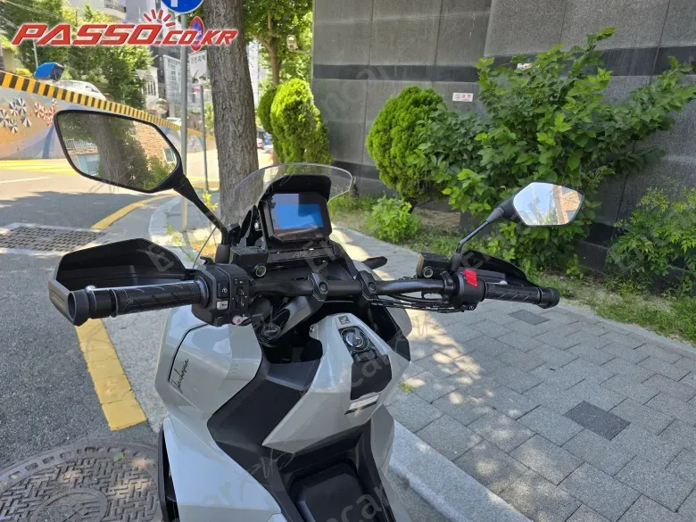 Honda Adv 350 - фото 3