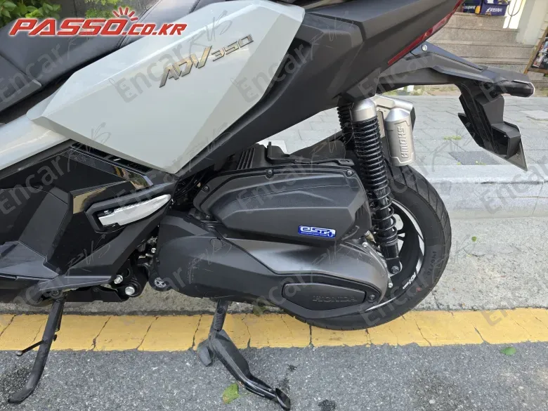 Honda Adv 350 - фото 4