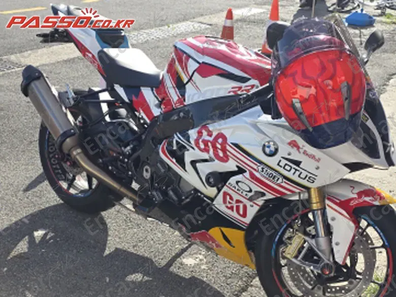 BMW S 1000 RR - фото 0