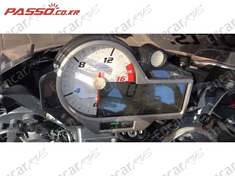 BMW S 1000 RR - фото 4