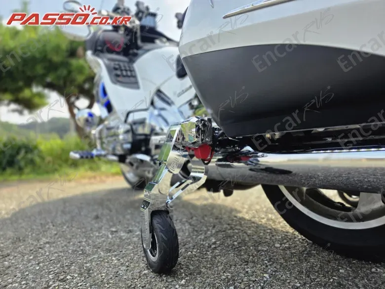 HONDA GOLDWING 1800 - фото 6