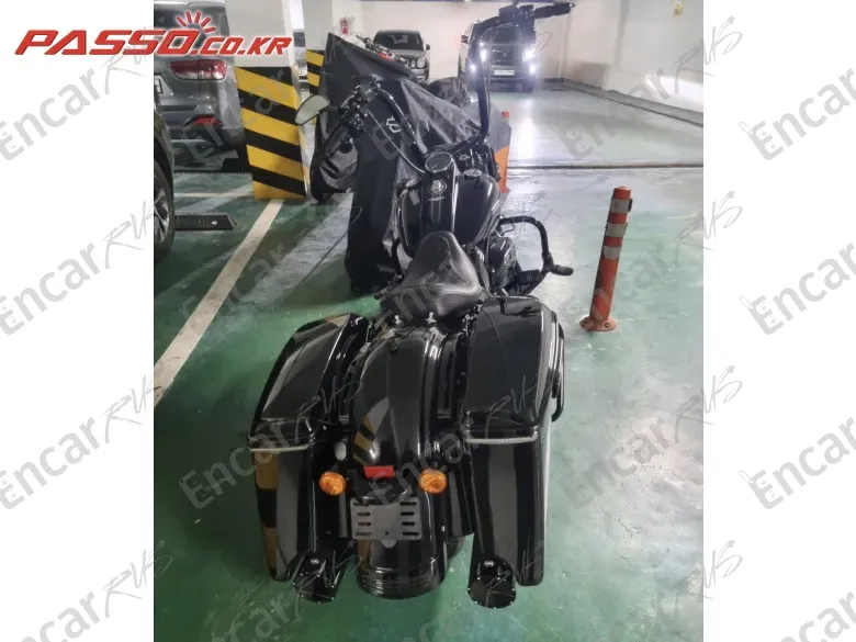 HARLEY-DAVIDSON ROADKING SPECIAL - фото 2