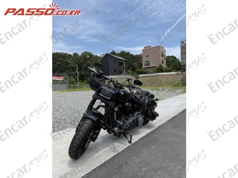 HARLEY-DAVIDSON FAT BOB 114 - фото 1