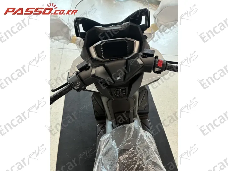 HONDA FORZA 350 - фото 3