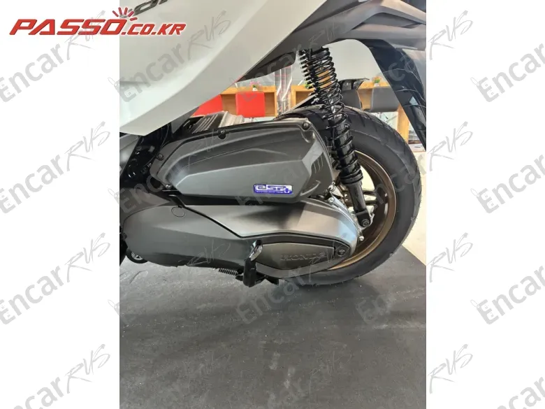 HONDA FORZA 350 - фото 4