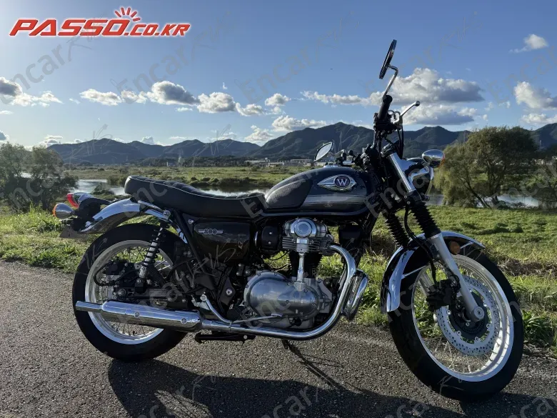 KAWASAKI W 800 - фото 0