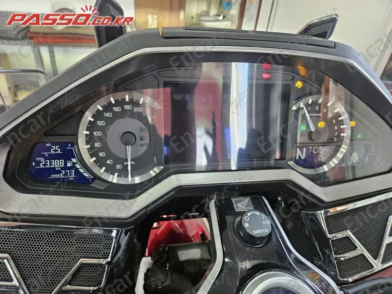 HONDA GOLDWING 1800 - фото 3