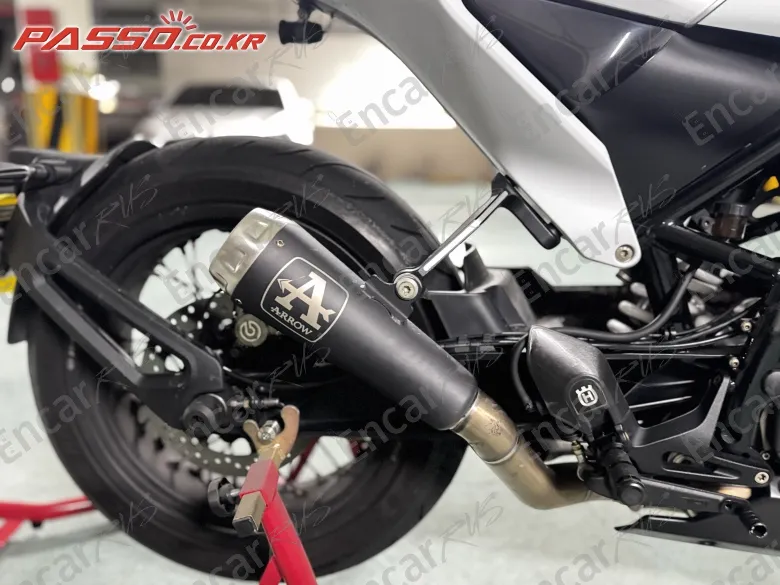 Husqvarna Vitpilen 701 - фото 6