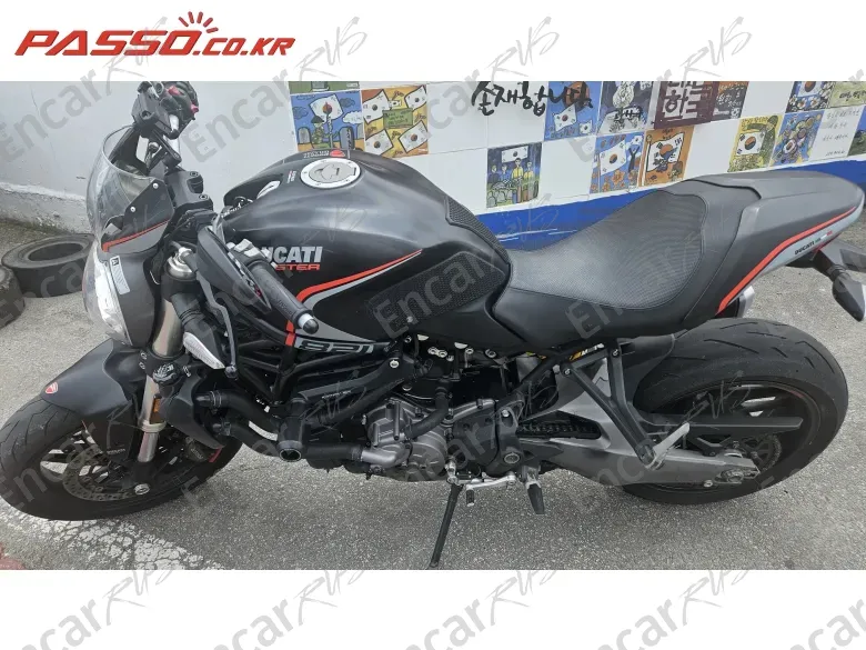 DUCATI MONSTER 821 STEALTH - фото 1